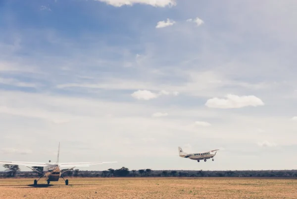 Tanzania safari, flyg fr Serengeti till Arusha