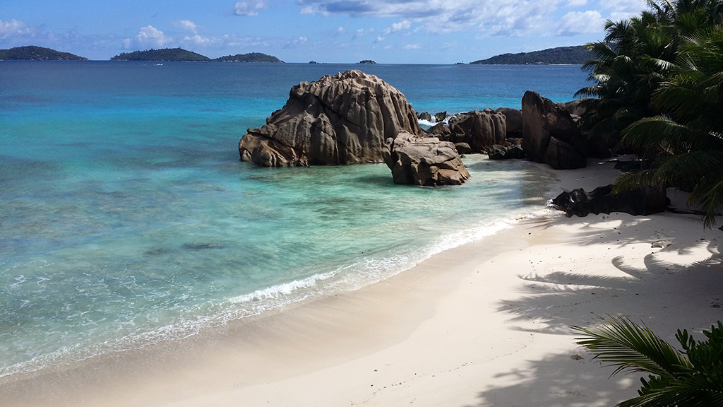 Patatran La Digue | Kenzan Travel Den ultimata grodden till Seychellerna, Resa till Seychellerna La Dique strand