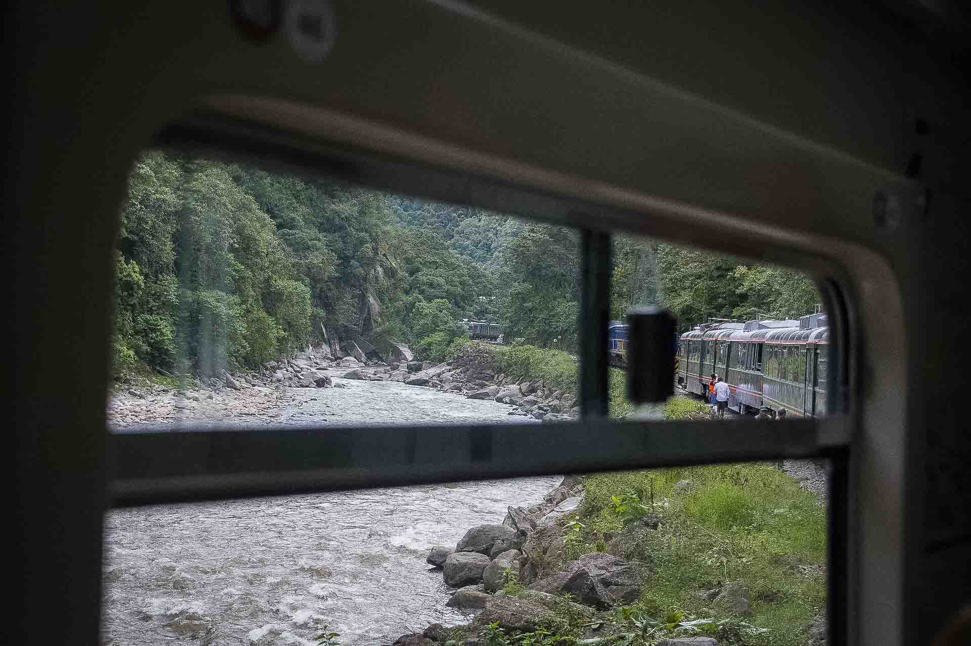 Peru, Machu Picchu, med tåg