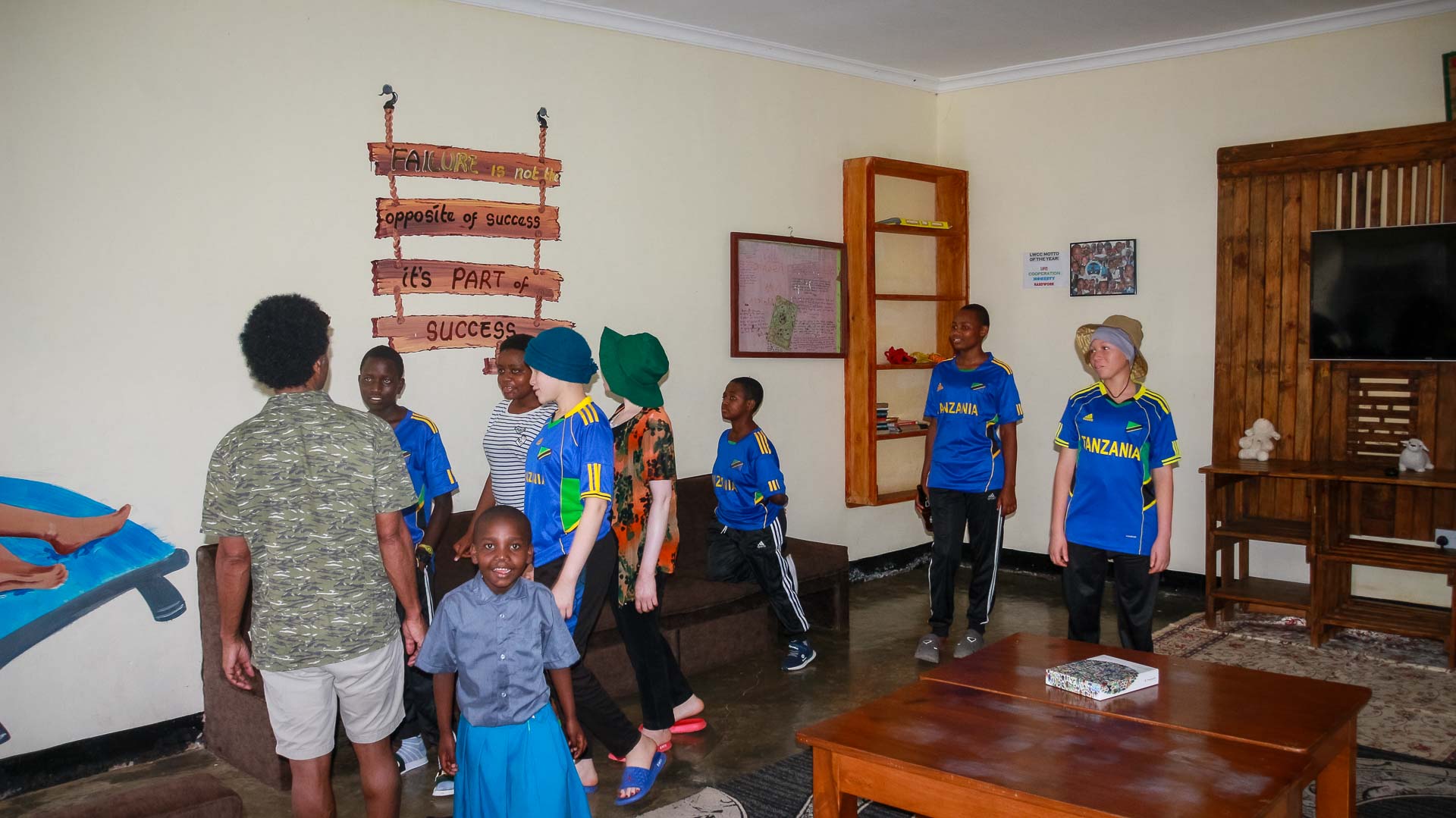 Tanzania, Yakini School