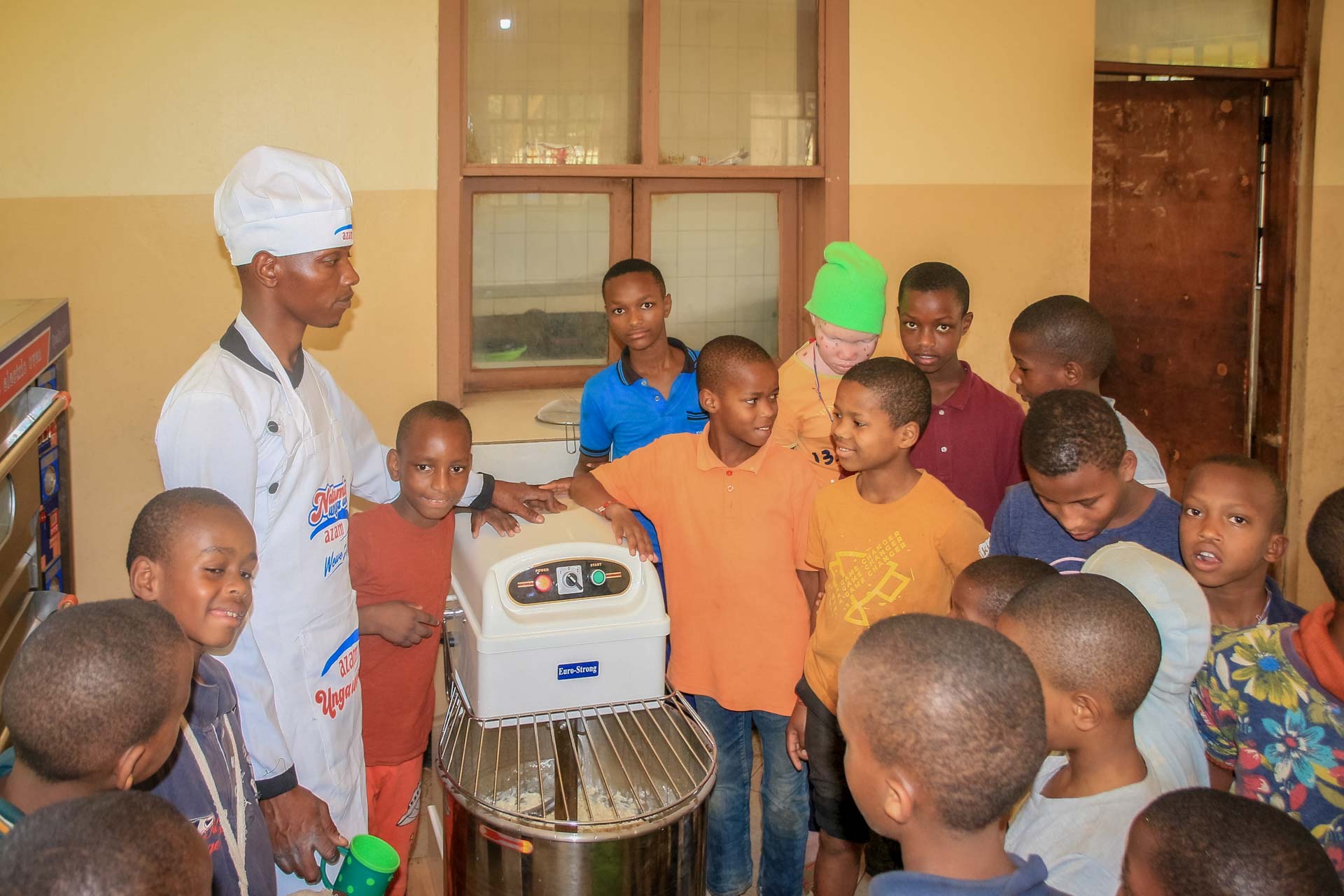 Barnhem Tanzania, bageri