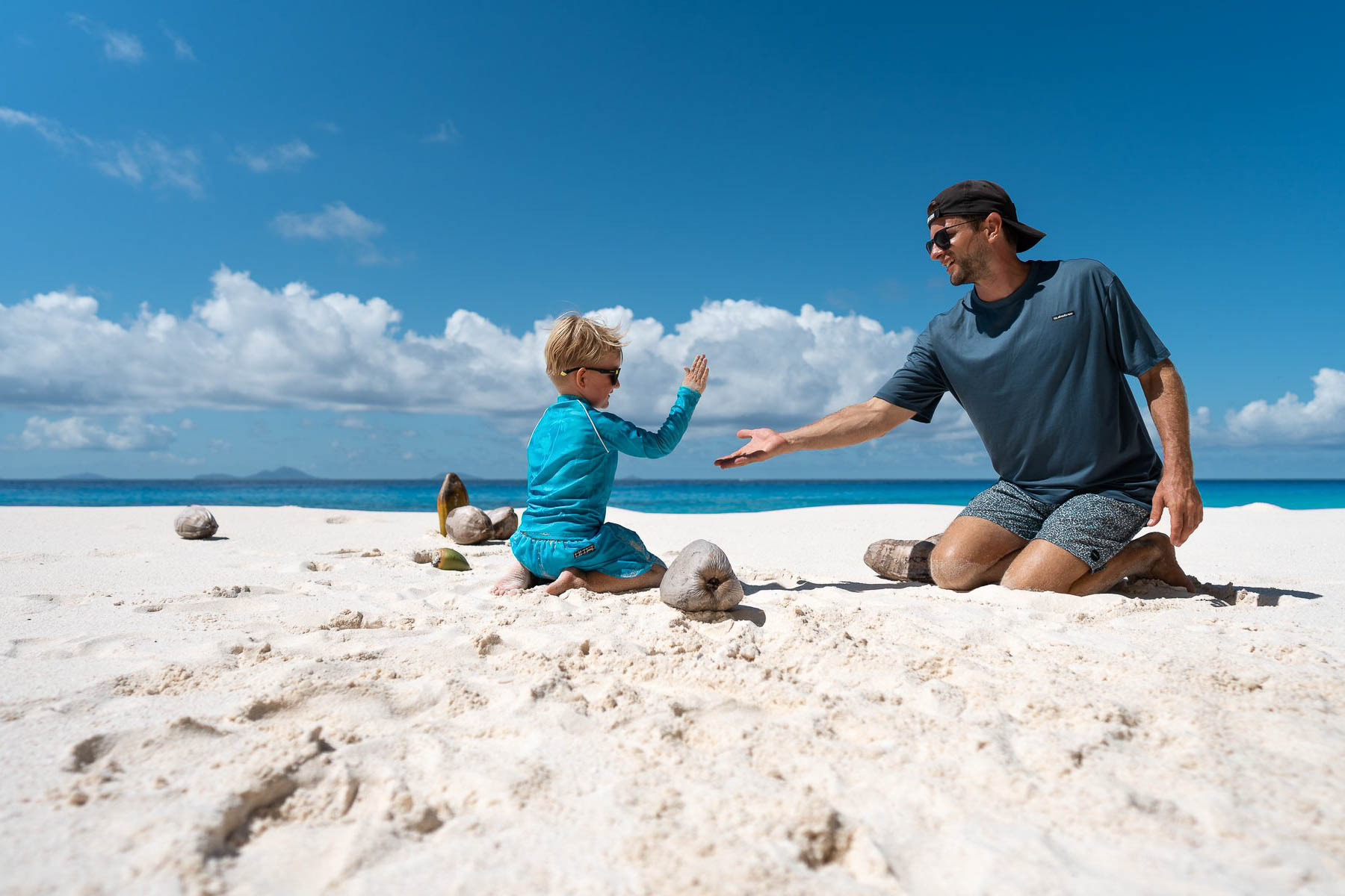 Seychellerna med barn-3 | Kenzan Travel Seychellerna med barn – den kompletta guiden till familjevänliga stränder, aktiviteter och boenden