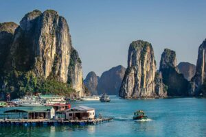 Vietnam, Halong Bay