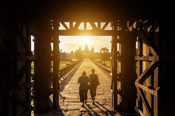 Kambodja, Siem Reap, Angkor Wat, the morning sunrise at entrance west gate to angkor wat at siem